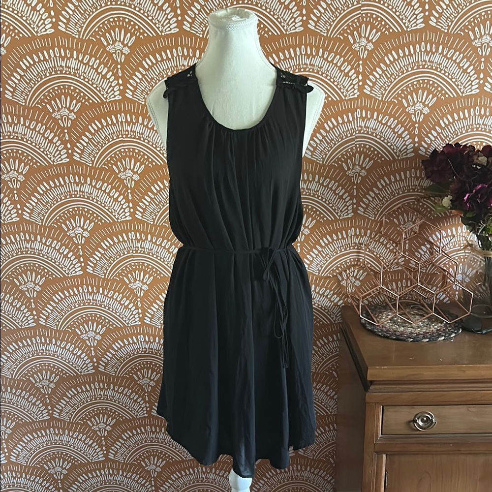 H&M Black Sleeveless Mini Dress